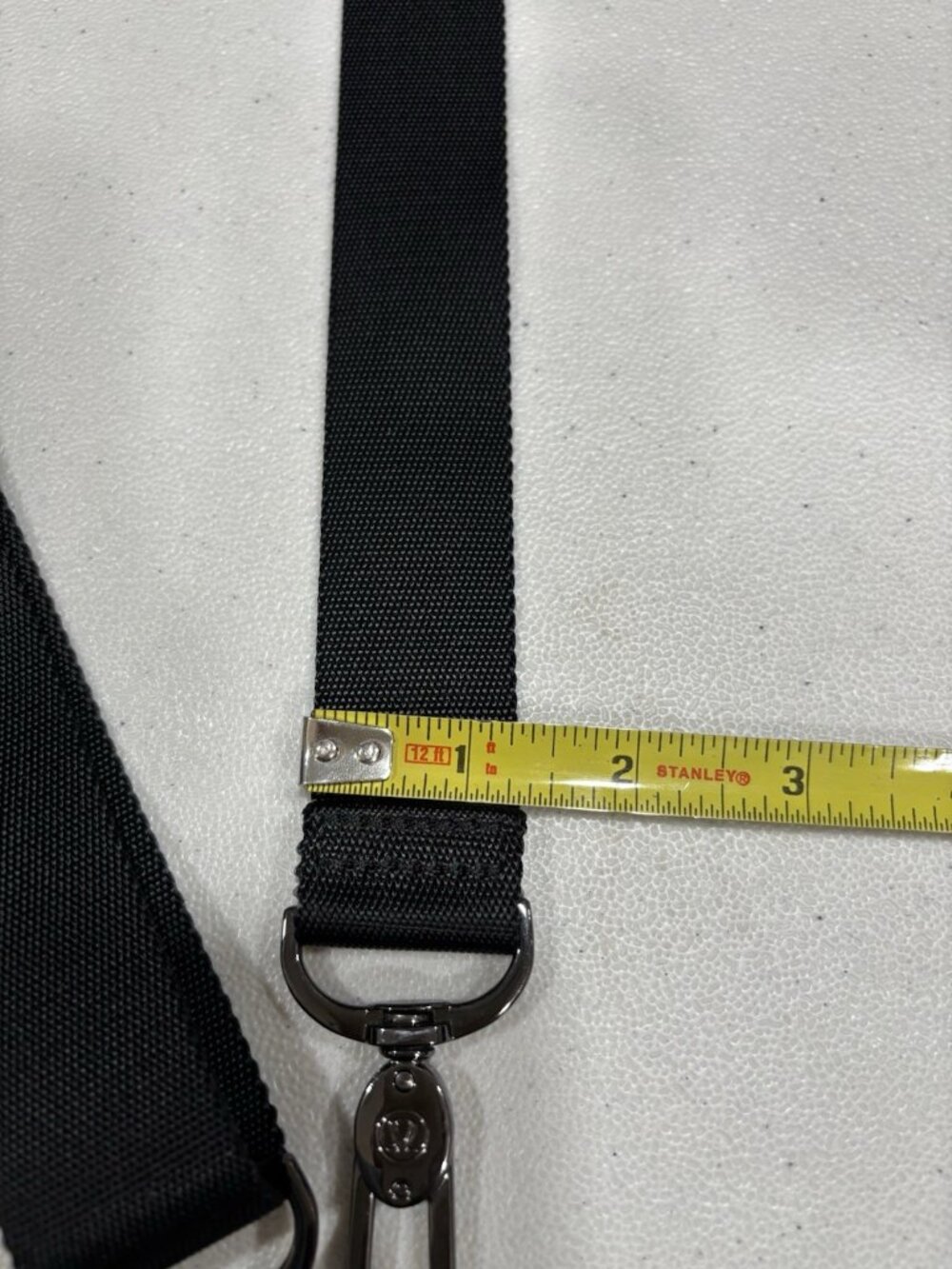 Lululemon Plain Replacement Shoulder Strap Adjustable Gray Logos - Picture 5 of 6
